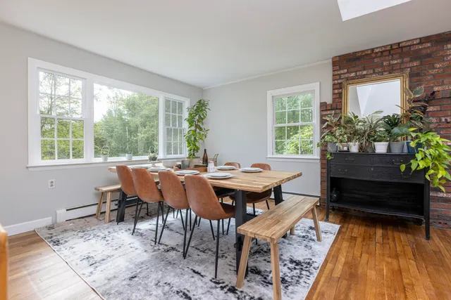 $500,000 | 270 Harpswell Neck Road, Harpswell, ME 04079