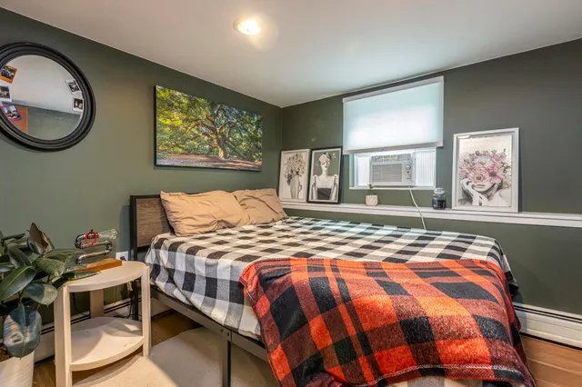 $500,000 | 270 Harpswell Neck Road, Harpswell, ME 04079