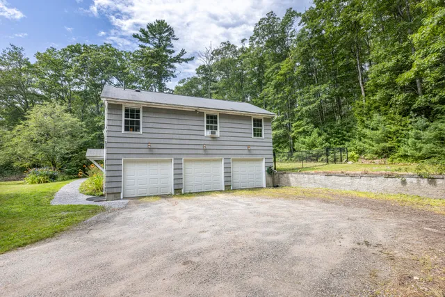 $479,000 | 270 Harpswell Neck Road, Harpswell, ME 04079