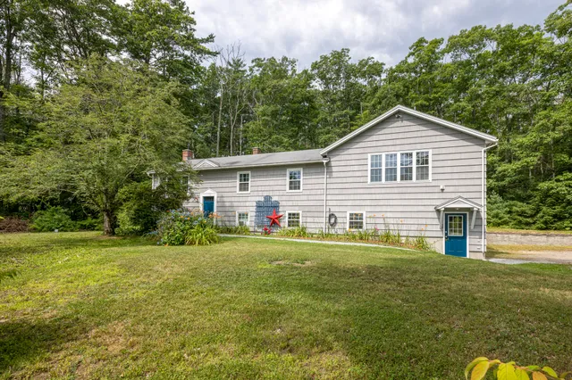 $500,000 | 270 Harpswell Neck Road, Harpswell, ME 04079