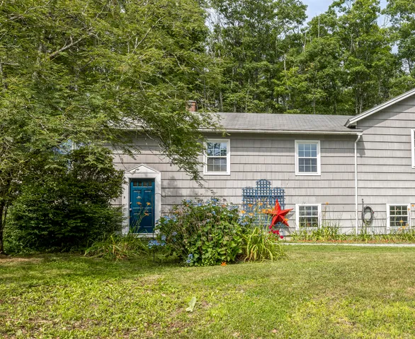 $500,000 | 270 Harpswell Neck Road, Harpswell, ME 04079