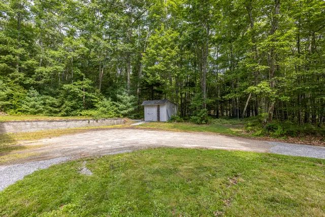 $500,000 | 270 Harpswell Neck Road, Harpswell, ME 04079