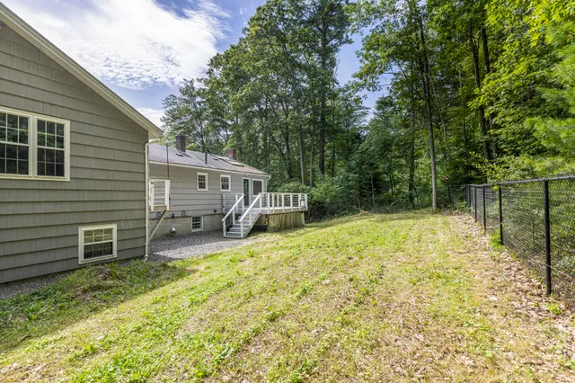 $500,000 | 270 Harpswell Neck Road, Harpswell, ME 04079