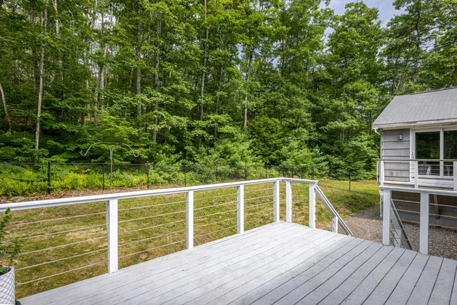 $500,000 | 270 Harpswell Neck Road, Harpswell, ME 04079