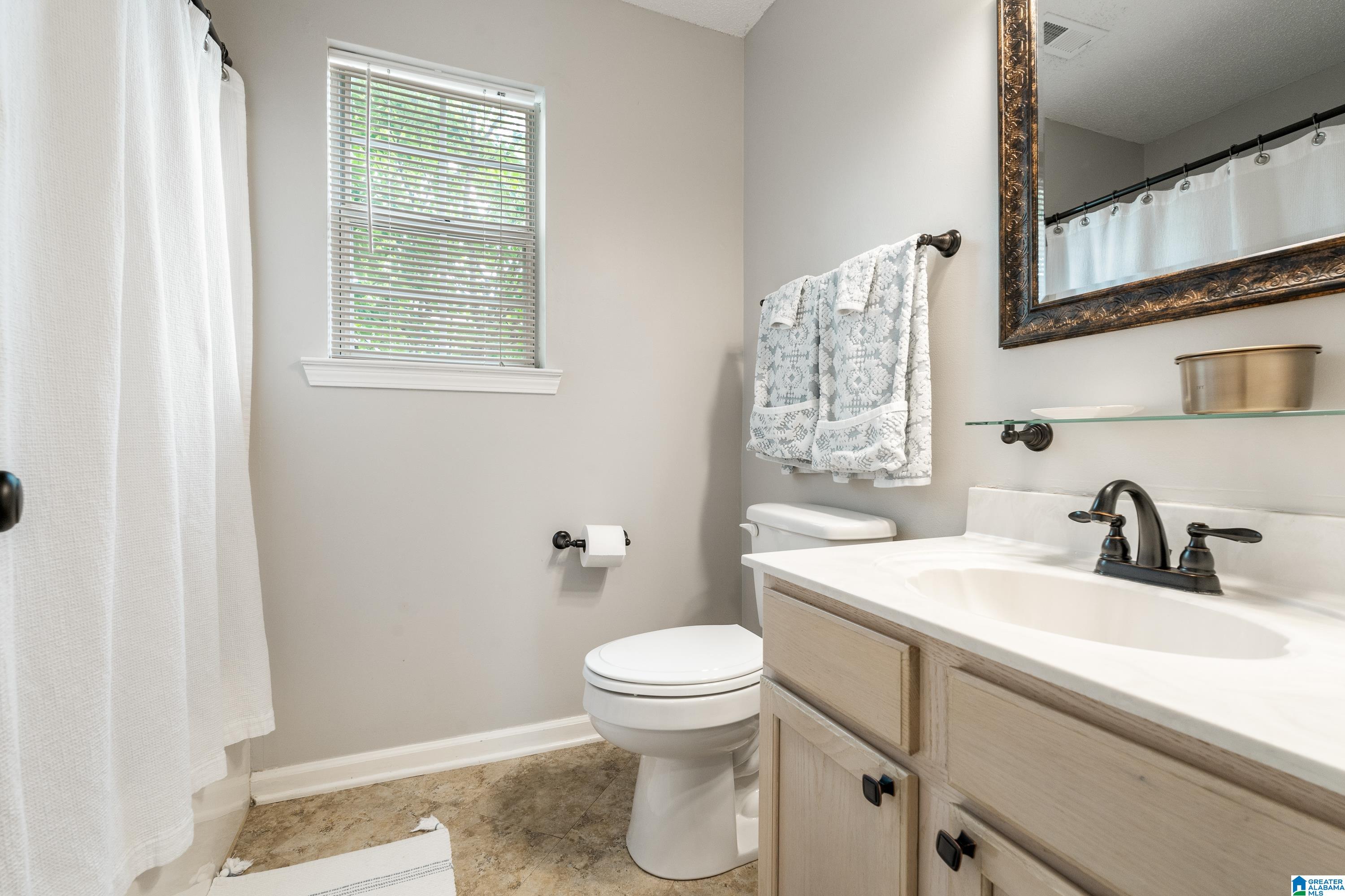 141 Stonehaven Drive Pelham, AL 35124 - Photo 17 of 36