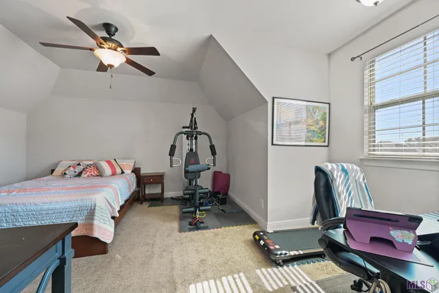 $365,000 | 7119 Lakecrest Drive, Zachary, LA 70791