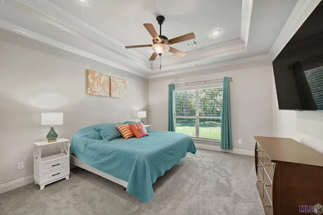 $365,000 | 7119 Lakecrest Drive, Zachary, LA 70791