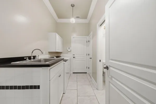 $779,000 | 2242 Everest Drive, Redding, CA 96001