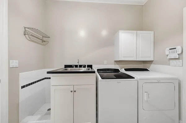 $779,000 | 2242 Everest Drive, Redding, CA 96001