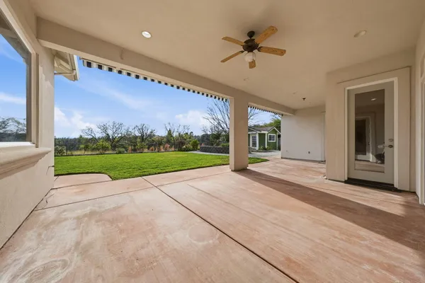 $779,000 | 2242 Everest Drive, Redding, CA 96001