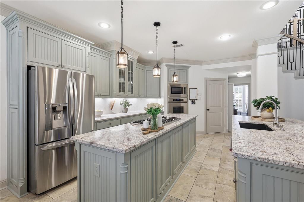944 Spring Creek Drive Grapevine, TX 76051 - Photo 13 of 37 Kitchen is Fit for a Chef - Extended the Island