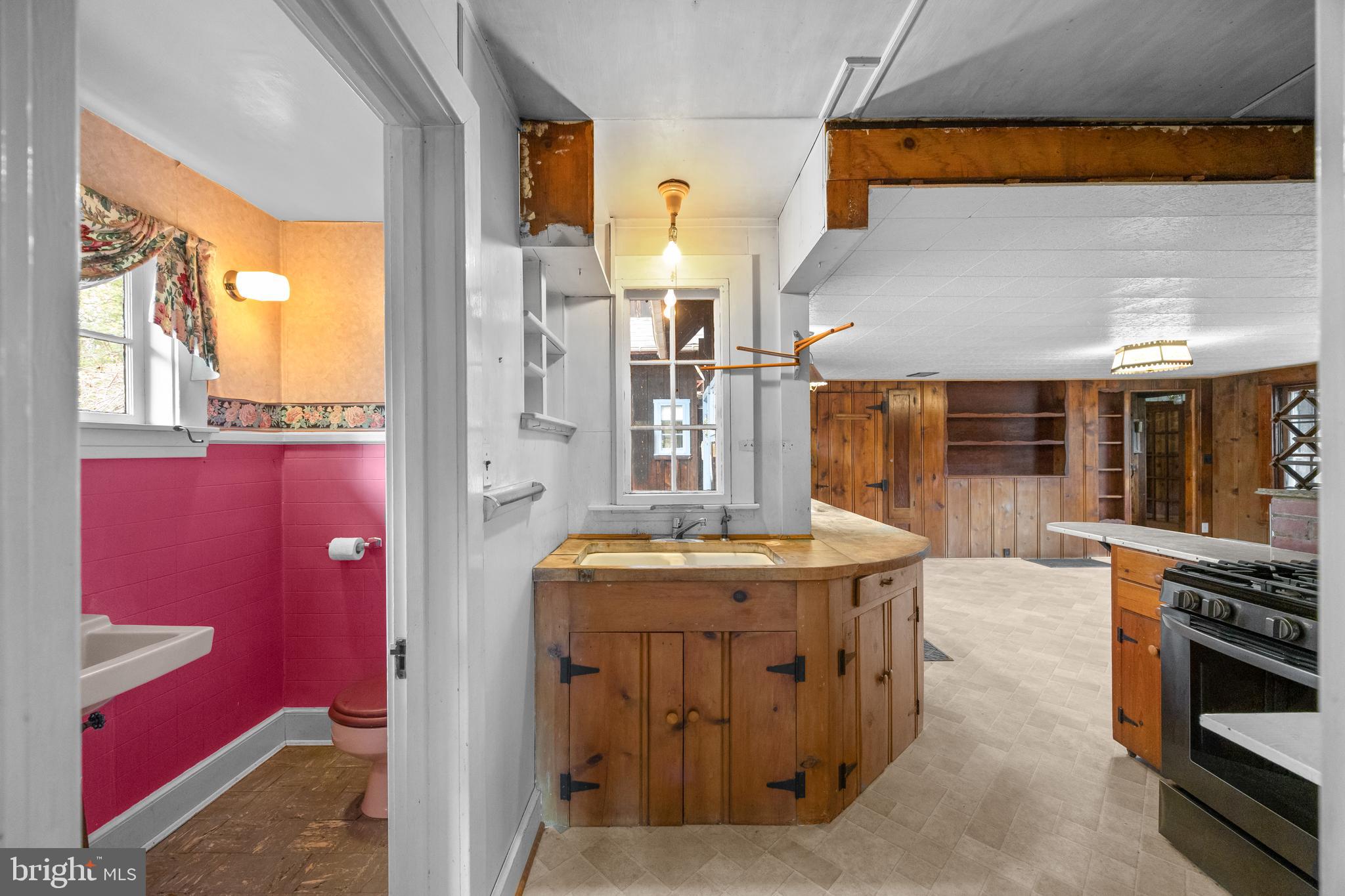 203 McKinsey Road Severna Park, MD 21146 - Photo 35 of 149 Kitchen and half bath