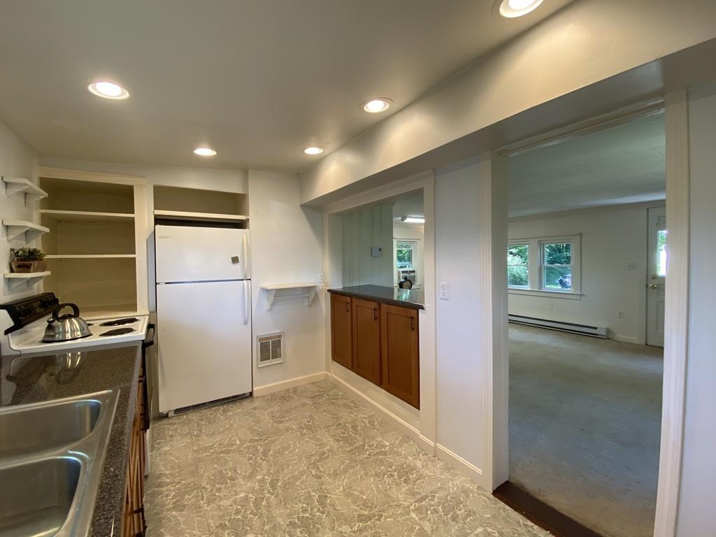 21 Faulkner Road Grafton, MA 01536 - Photo 5 of 31 Gallery Image 5