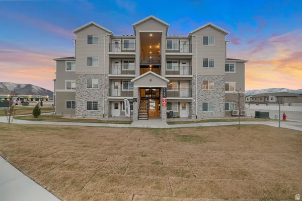 $369,900 | 2172 Sawmill Boulevard, Unit K3303, Heber City, UT 84032