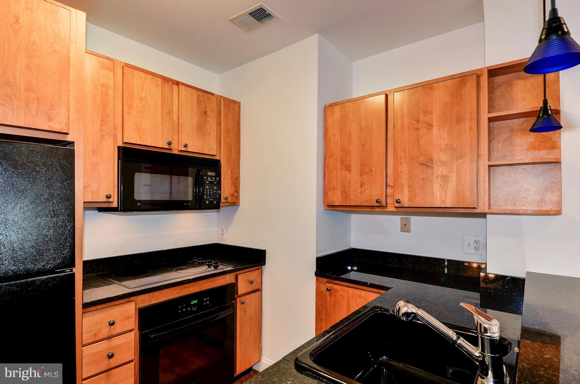 2801 Connecticut Avenue Northwest, Unit 4 Washington, DC 20008 - Photo 9 of 19 Kitchen with GE Profile appliances