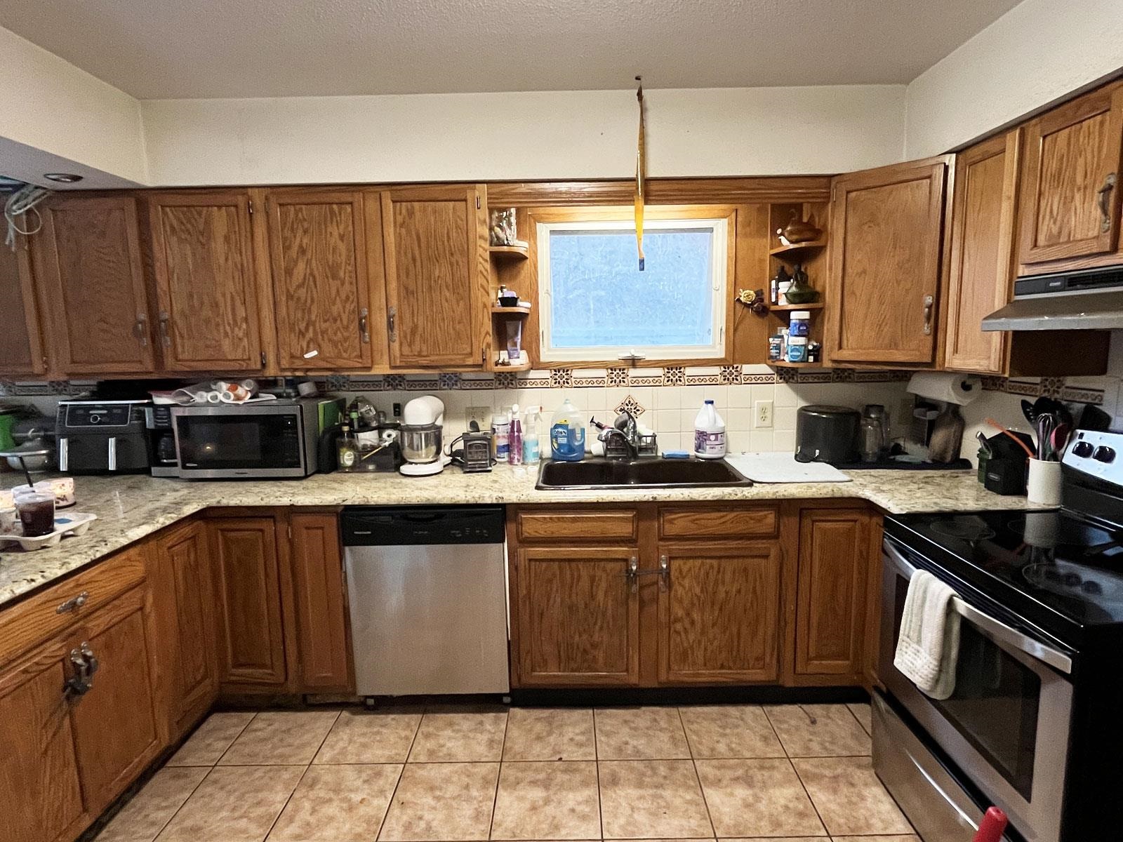 376 Mountain View Road Williston, VT 05495 - Photo 5 of 7