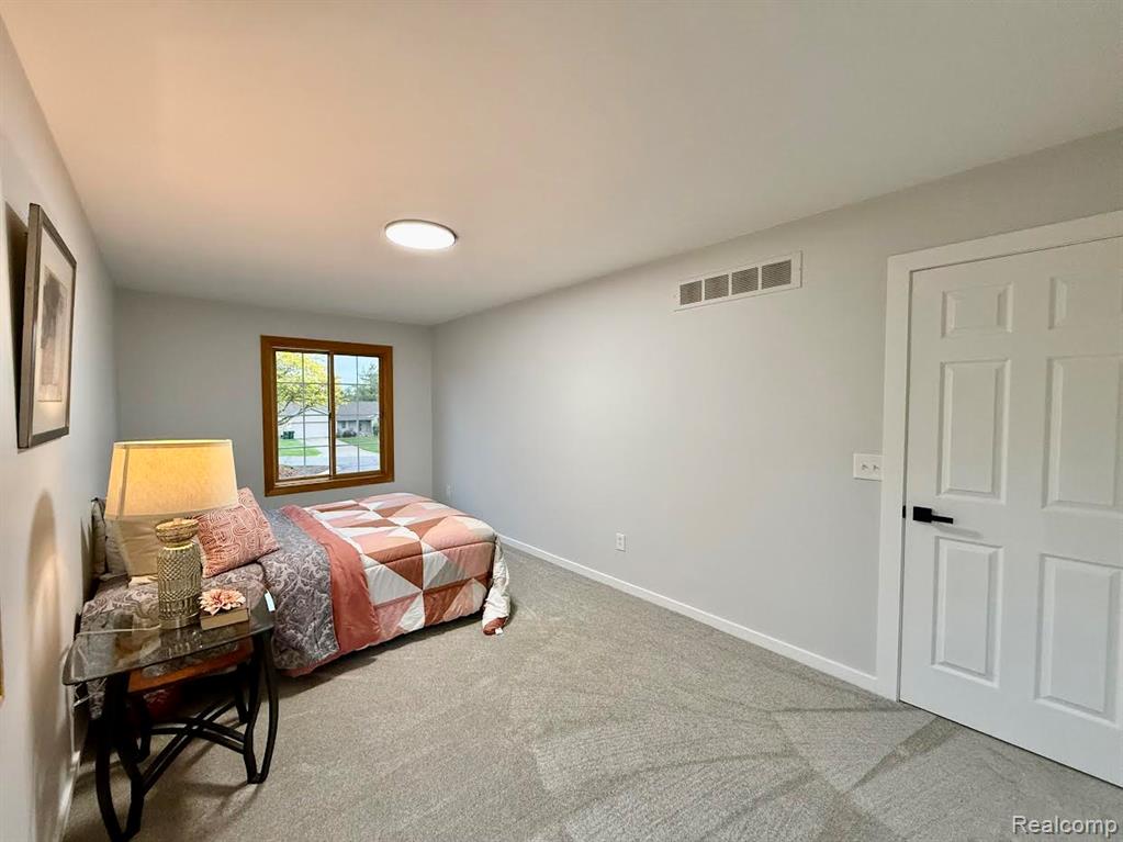 92 Foxboro Drive Rochester Hills, MI 48309 - Photo 52 of 57