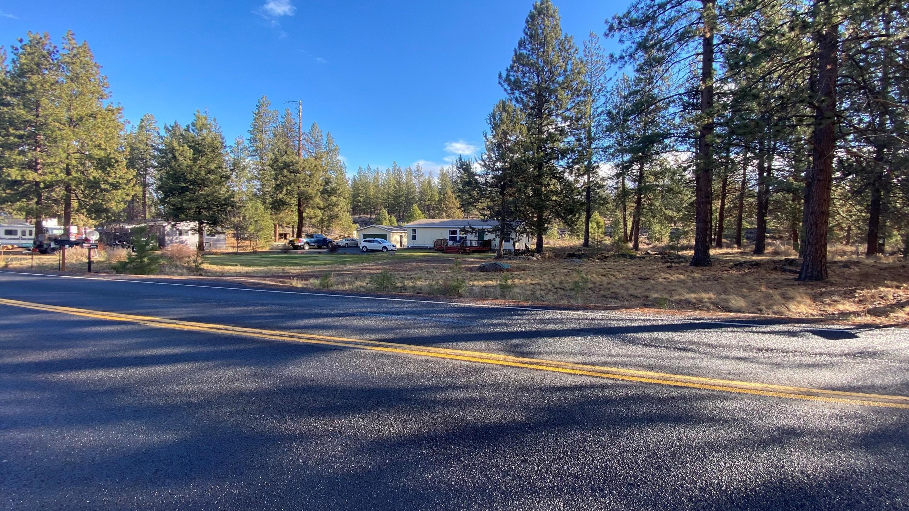 59968 Cheyenne Road Bend, OR 97702 - Photo 2 of 24 Front Right