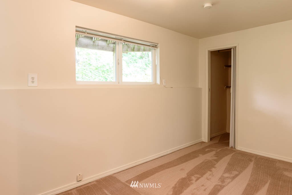 10509 Rustic Road South Seattle, WA 98178 - Photo 20 of 25