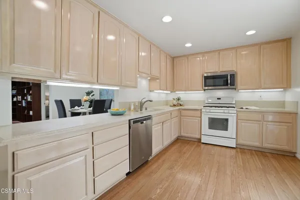 $780,000 | 624 Woodlawn Drive, Thousand Oaks, CA 91360