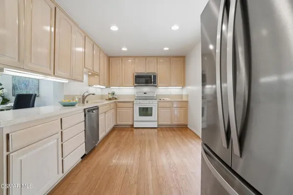 $780,000 | 624 Woodlawn Drive, Thousand Oaks, CA 91360