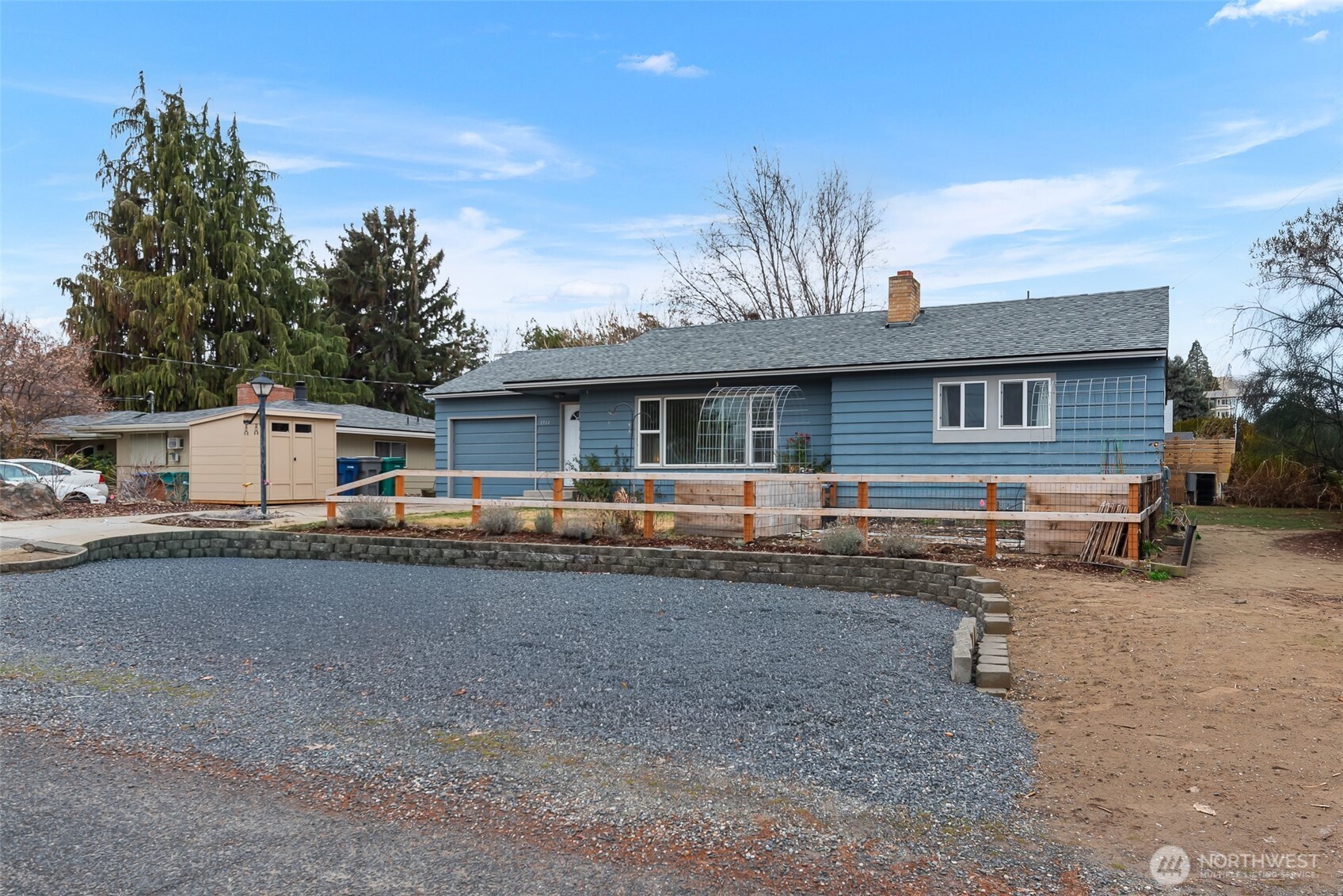 1914 Harbel Street Wenatchee, WA 98801 - Photo 1 of 24
