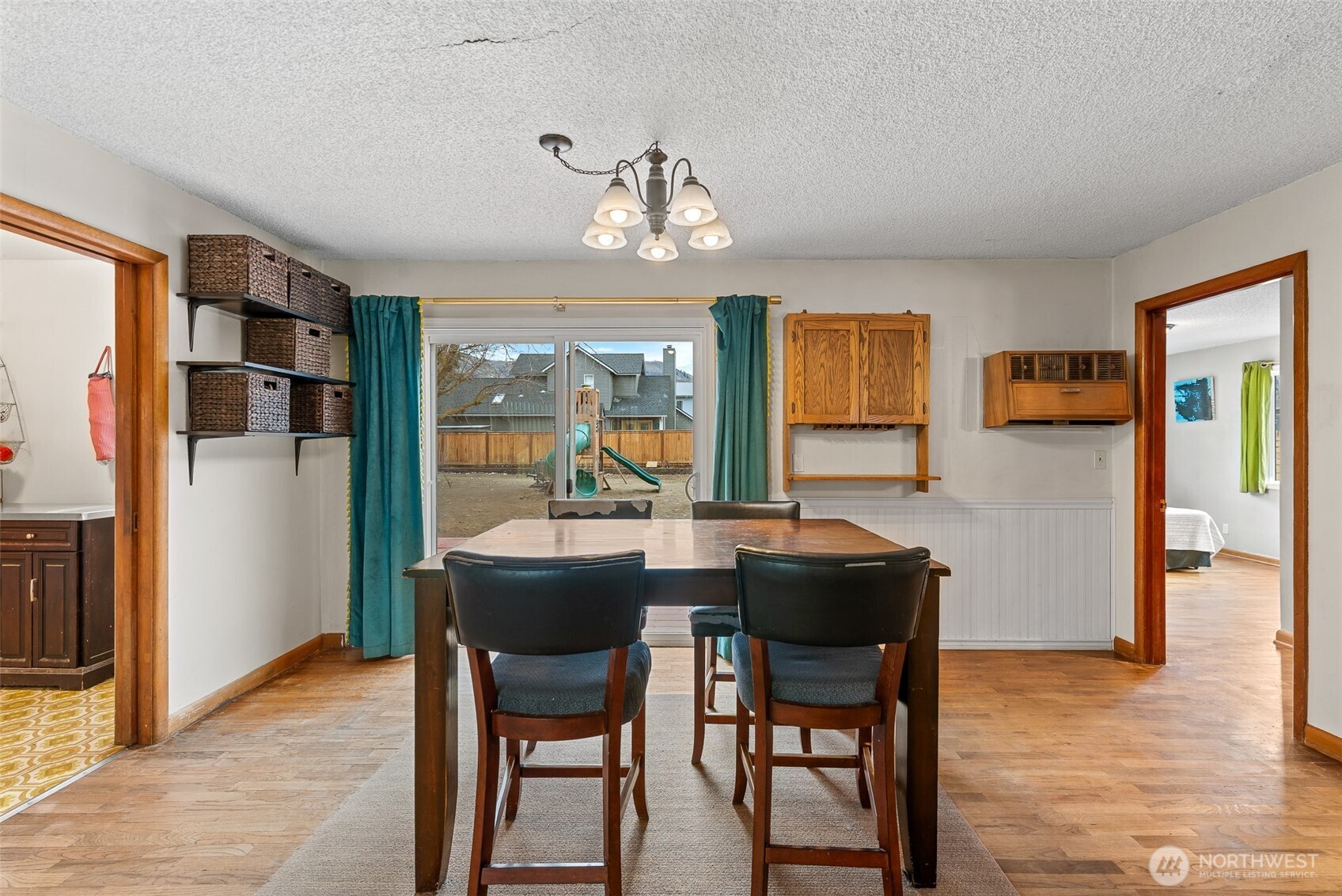1914 Harbel Street Wenatchee, WA 98801 - Photo 7 of 24