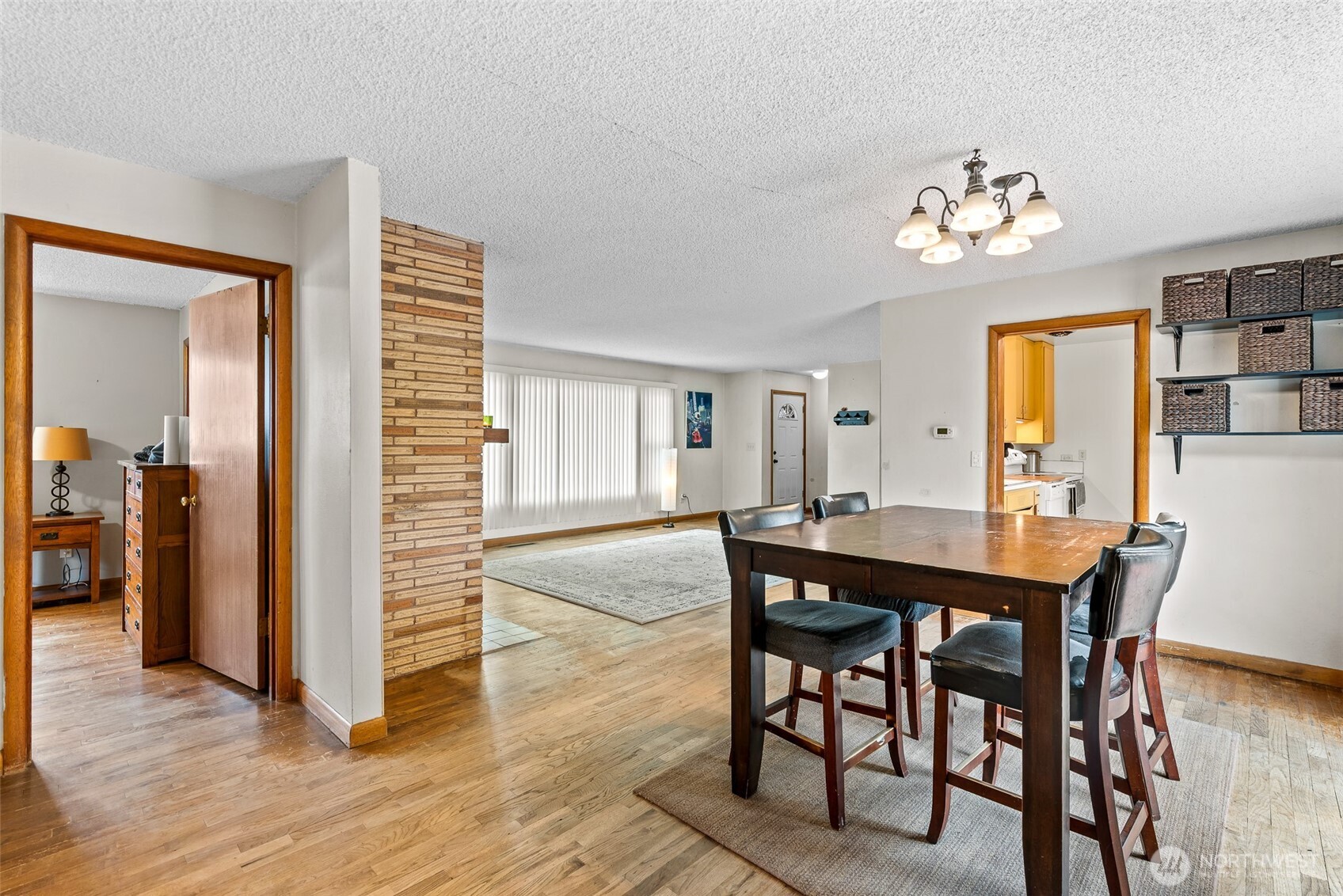 1914 Harbel Street Wenatchee, WA 98801 - Photo 8 of 24