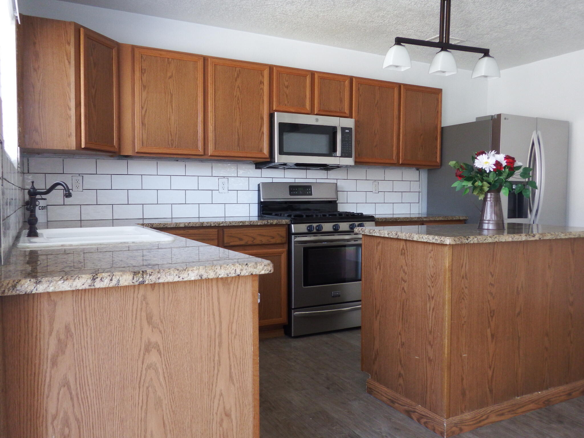 5317 Buckeye Court Northeast Rio Rancho, NM 87144 - Photo 6 of 19 Gallery Image 6