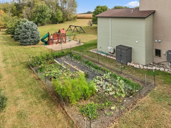 $999,995 | 12470 West 270th Street, Belle Plaine, MN 56011