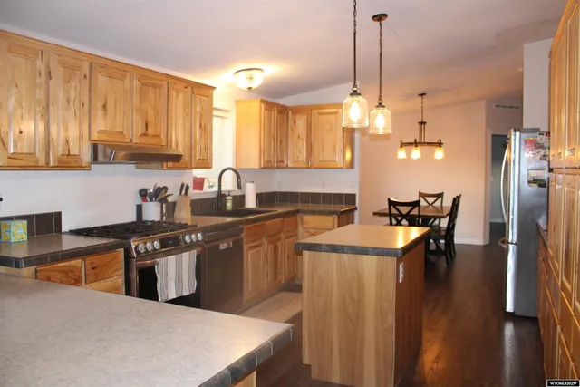 $370,000 | 840 Willow Drive, Mountain View, WY 82939