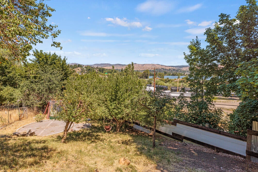 710 Riverside Drive Klamath Falls, OR 97601 - Photo 45 of 53 40
