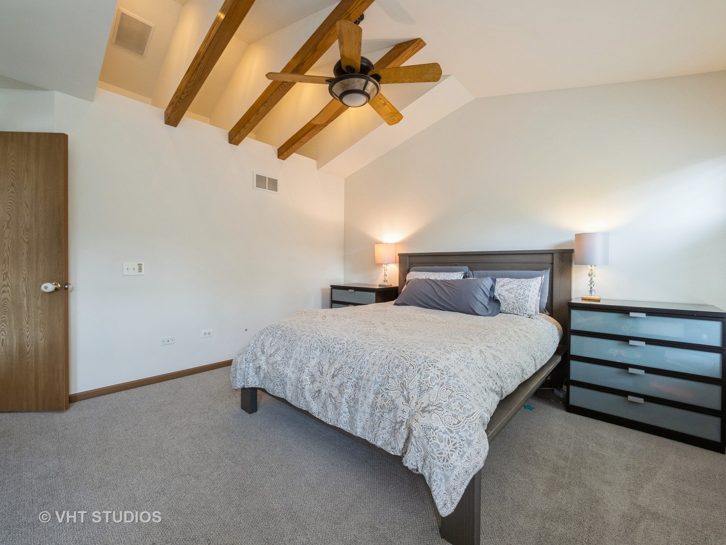 134 South Hankes Road Aurora, IL 60506 - Photo 13 of 31 Gallery Image 13