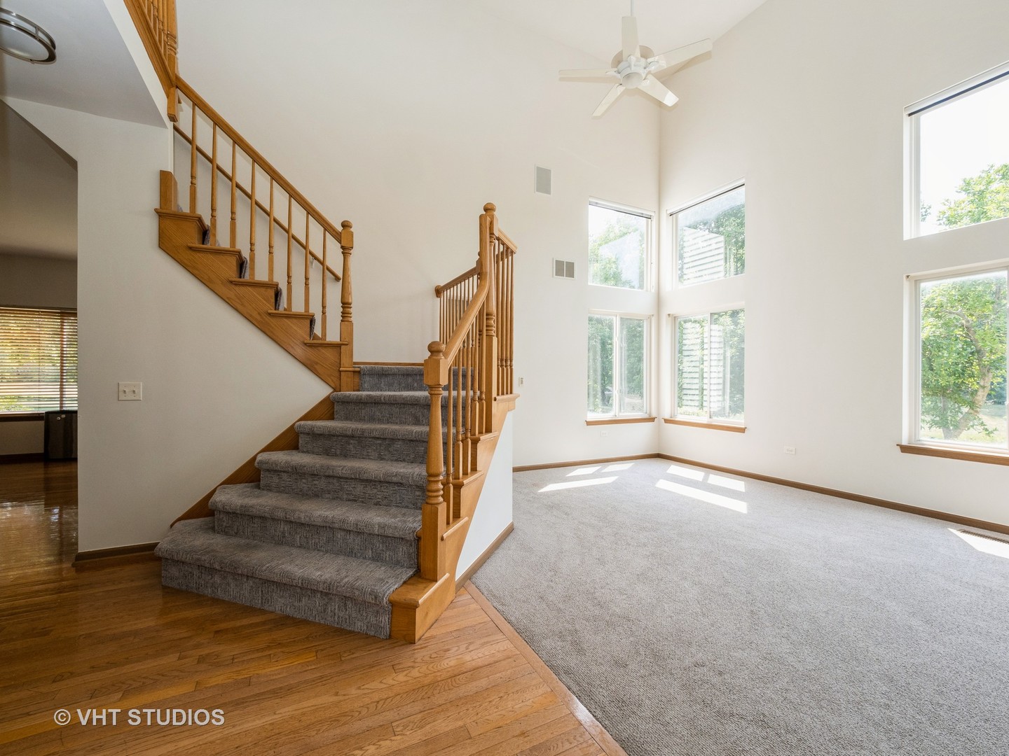 134 South Hankes Road Aurora, IL 60506 - Photo 6 of 31 Gallery Image 6