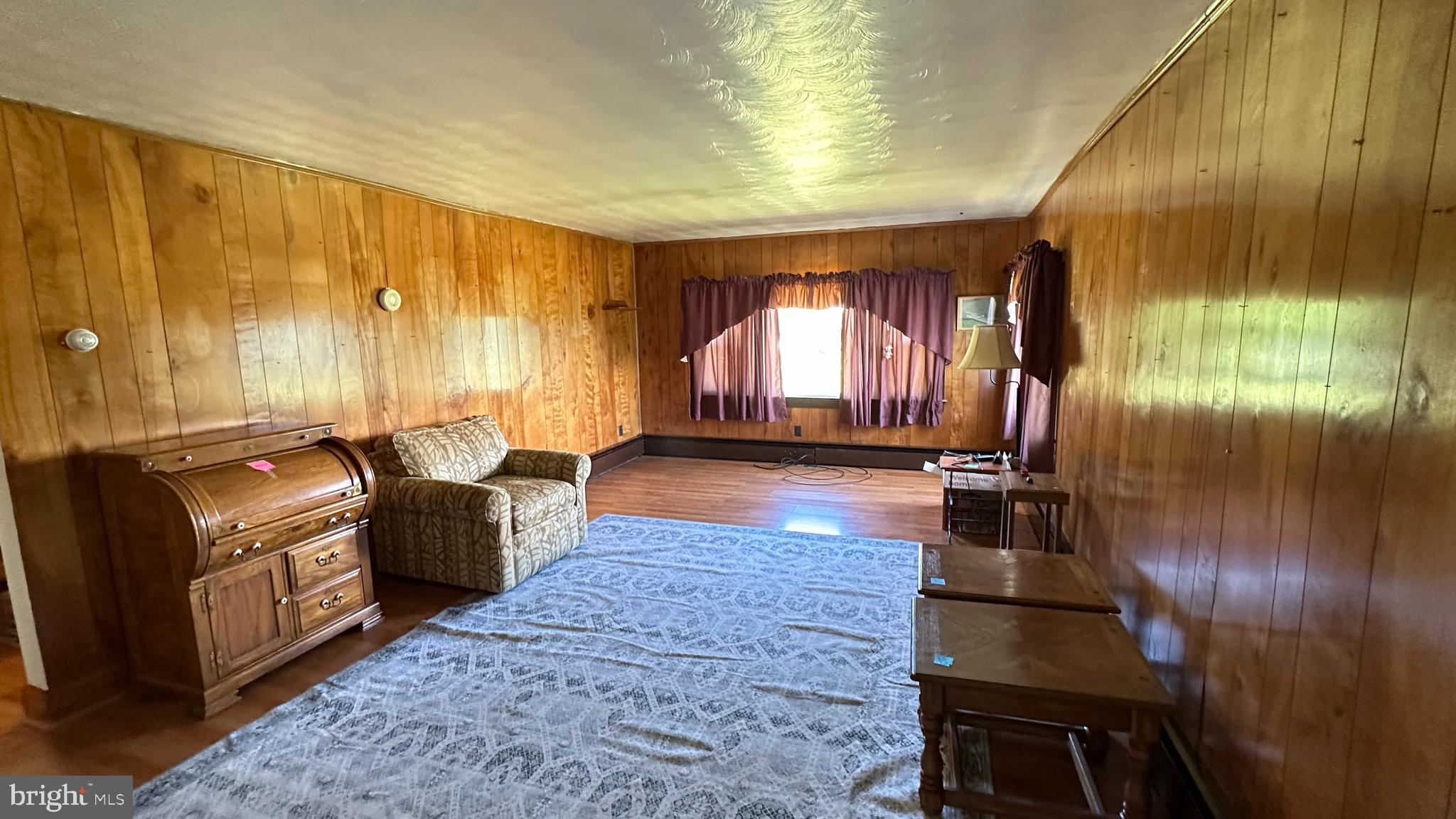 3233 Newport Road Shenandoah, VA 22849 - Photo 39 of 55 Living Room