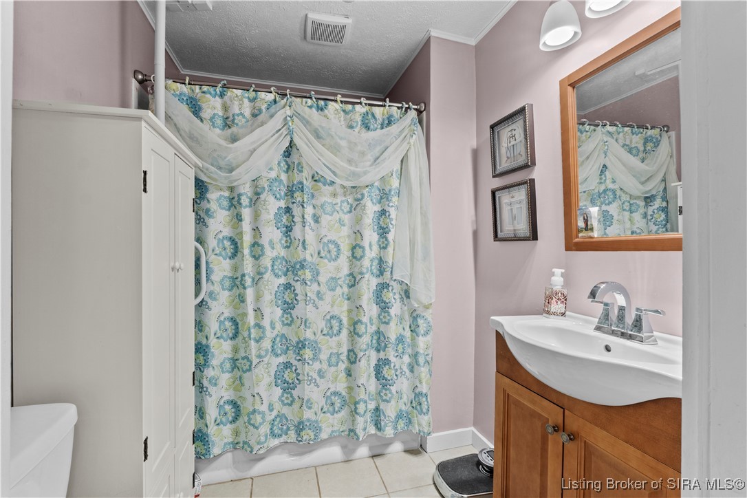 7124 High Street Floyds Knobs, IN 47119 - Photo 16 of 31