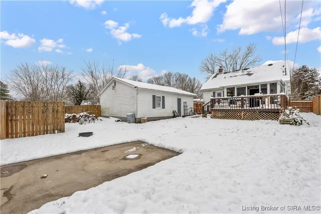 $283,000 | 7124 High Street, Floyds Knobs, IN 47119