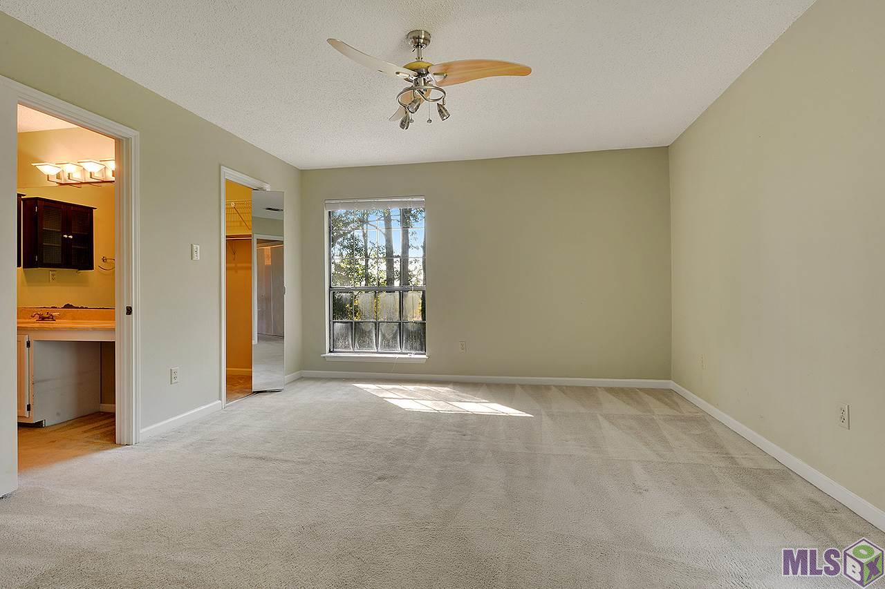 5628 Moorstone Drive Baton Rouge, LA 70820 - Photo 8 of 22