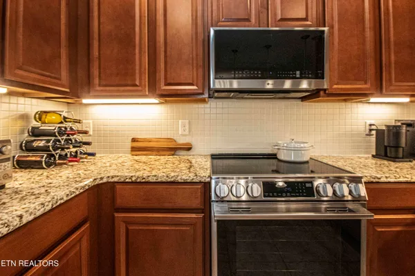 $349,900 | 315 Centennial Bluff Boulevard, Oak Ridge, TN 37830