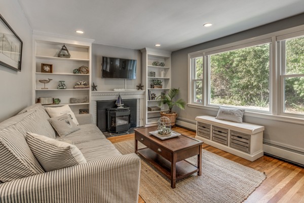 52 Murray Hill Road Malden, MA 02148 - Photo 7 of 30 Gallery Image 7
