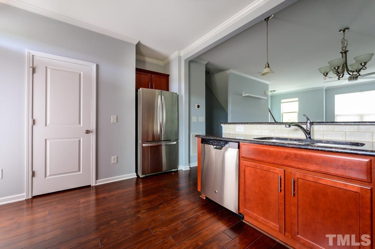 1563 Rodessa Run Raleigh, NC 27607 - Photo 8 of 25