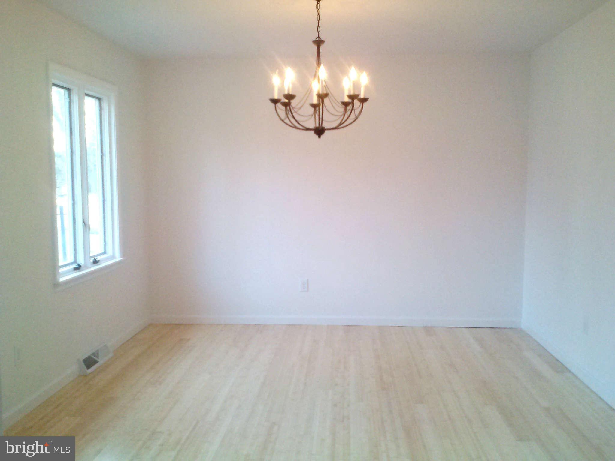 311 Kerr Avenue Denton, MD 21629 - Photo 12 of 29 Dining Room