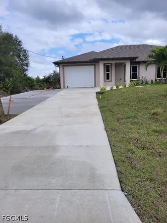$1,800 | 113 Hightower Avenue South, Lehigh Acres, FL 33973