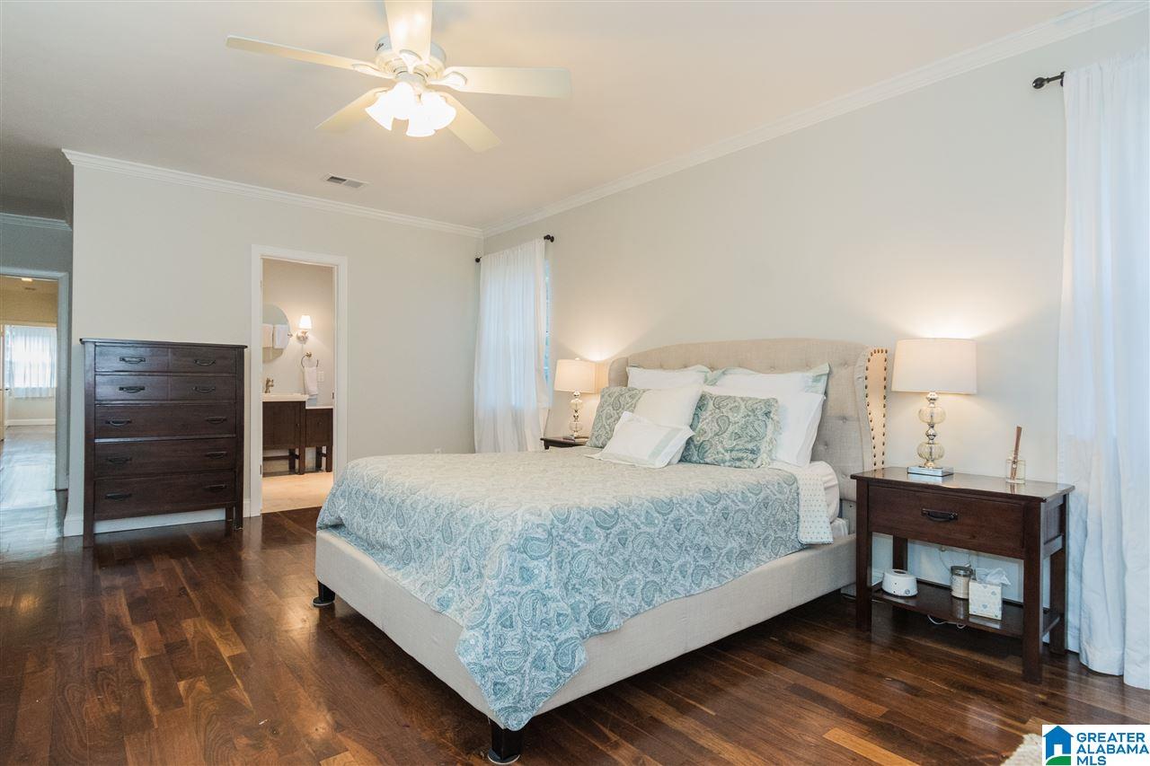 2448 Shades Crest Road Birmingham, AL 35216 - Photo 18 of 32