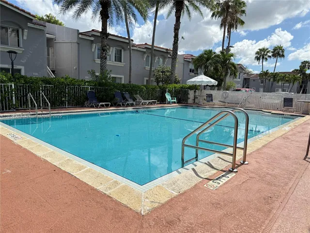 $2,600 | 4764 Northwest 114th Avenue, Unit 202, Doral, FL 33178