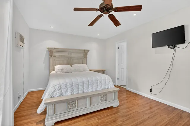 a view of a house with a big yard