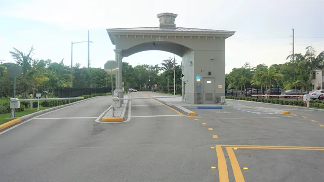 $90,200 | 386 Tilford R, Deerfield Beach, FL 33442