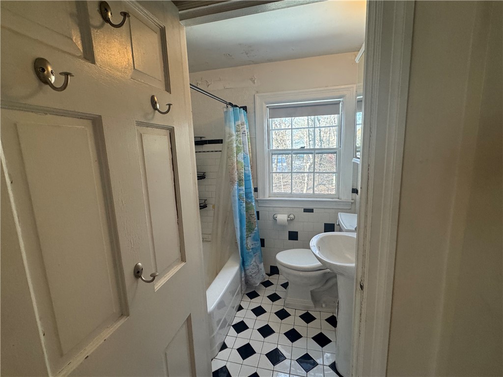 15 Link Street Warwick, RI 02886 - Photo 19 of 32