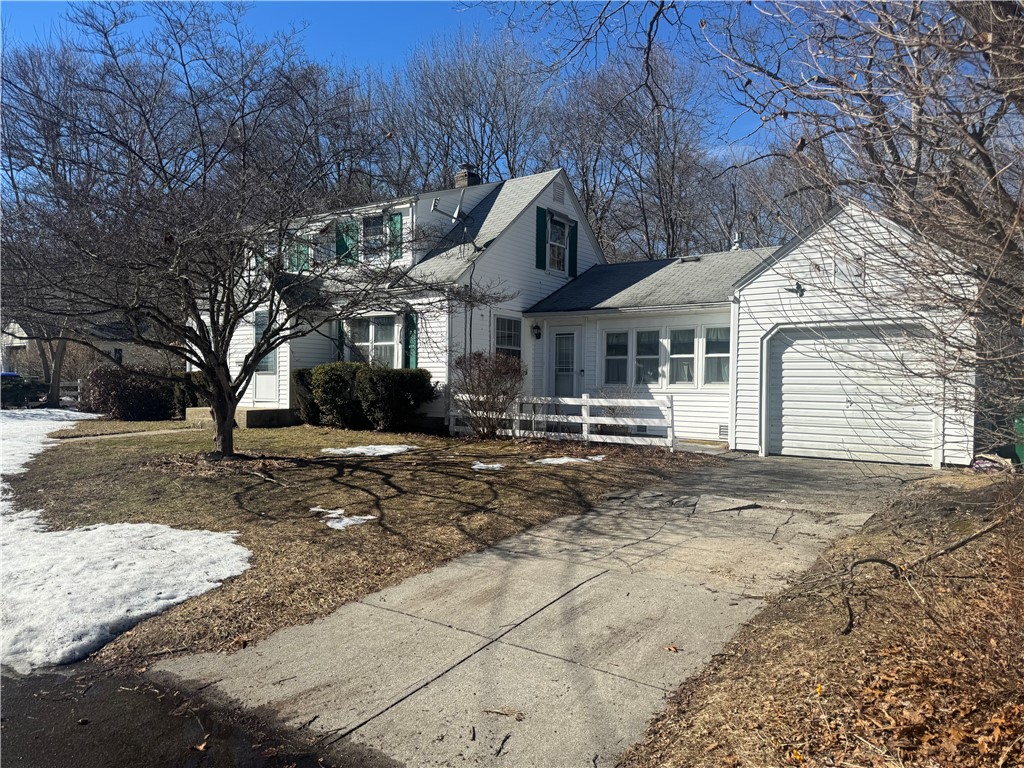 15 Link Street Warwick, RI 02886 - Photo 2 of 32