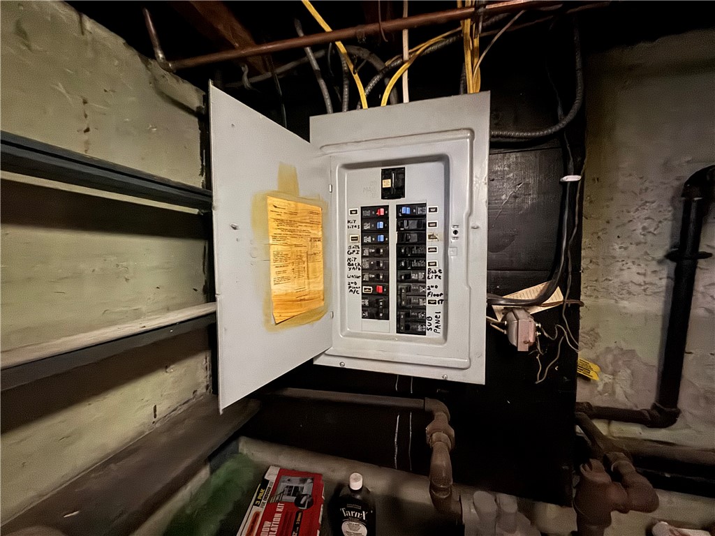 15 Link Street Warwick, RI 02886 - Photo 28 of 32